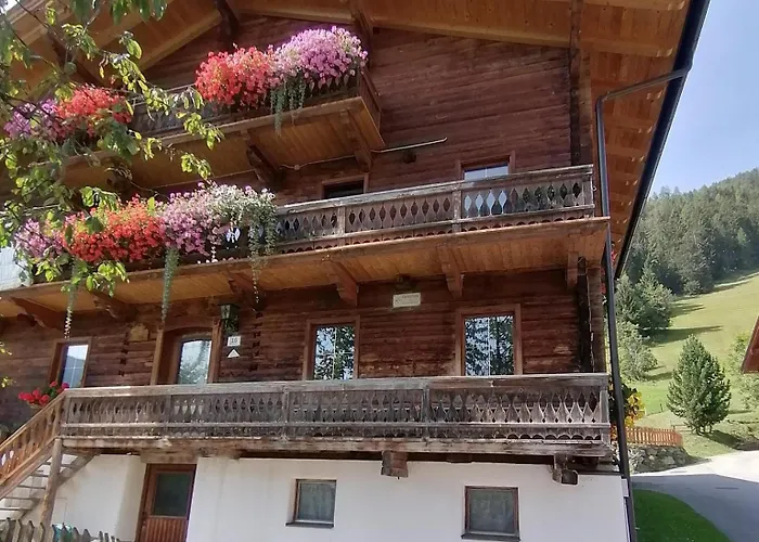 Ferienwohnung Entstrasser * Virgen